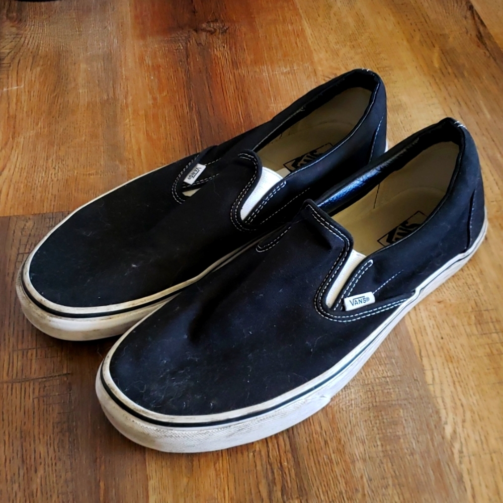 US13 M, Black Vans shoes